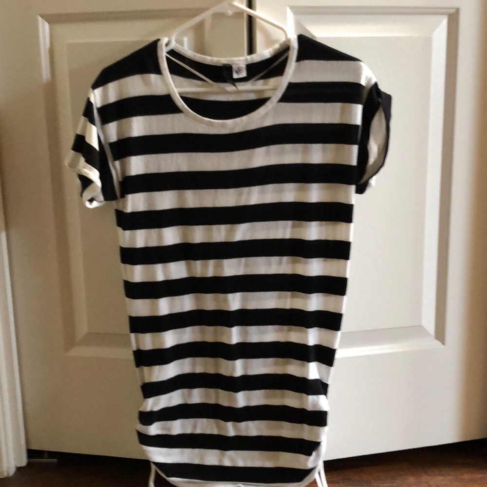 H&M maternity top